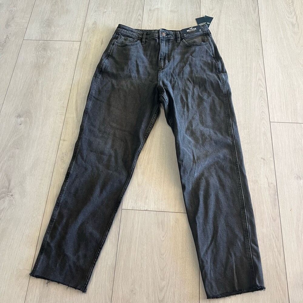 Hollister ultra high rise mom jeans size 7